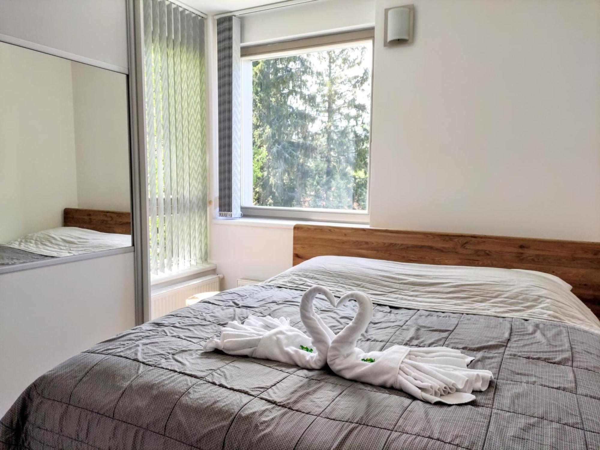 WELLNESS APARTMÁN RESIDENT HARRACHOV C308 Horský apartmán 2KK s velkou terasou a vlastním parkováním v garáži Harrachov Exterior foto